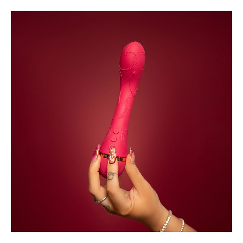 CHERRY BOMB G-SPOT VIBRATOR | VUSH X KAYLA JADE Nauti & Nice CHERRY BOMB G-SPOT VIBRATOR | VUSH X KAYLA JADE Nauti & Nice